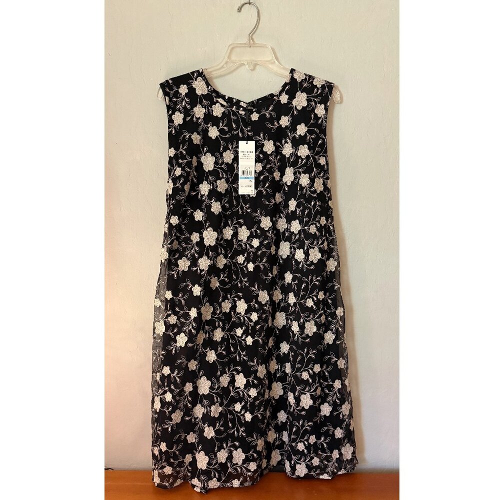Calvin Klein sleeveless, floral overlay with liner sleeveless, A-line, dress
